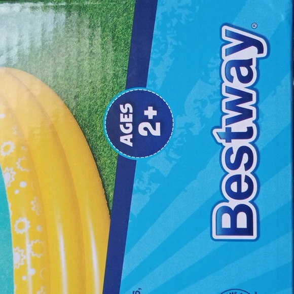 Summer Smiles Sprayer Pool - Picture 6 of 6